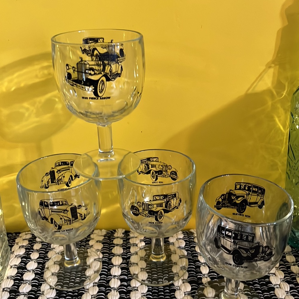 Set of 4 FORD Vintage Car Design Glass Goblets - Set of 4 - Picture 5 of 10